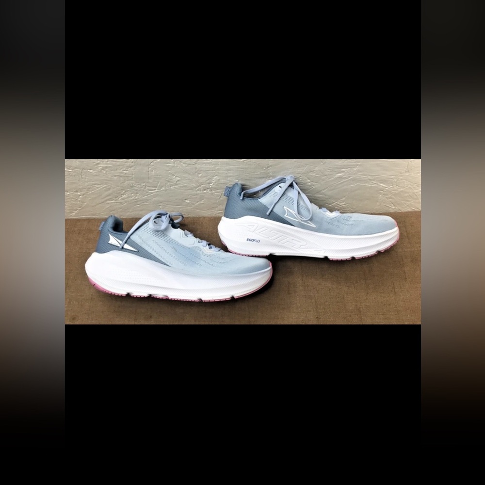 Altra Women's FWD VIA